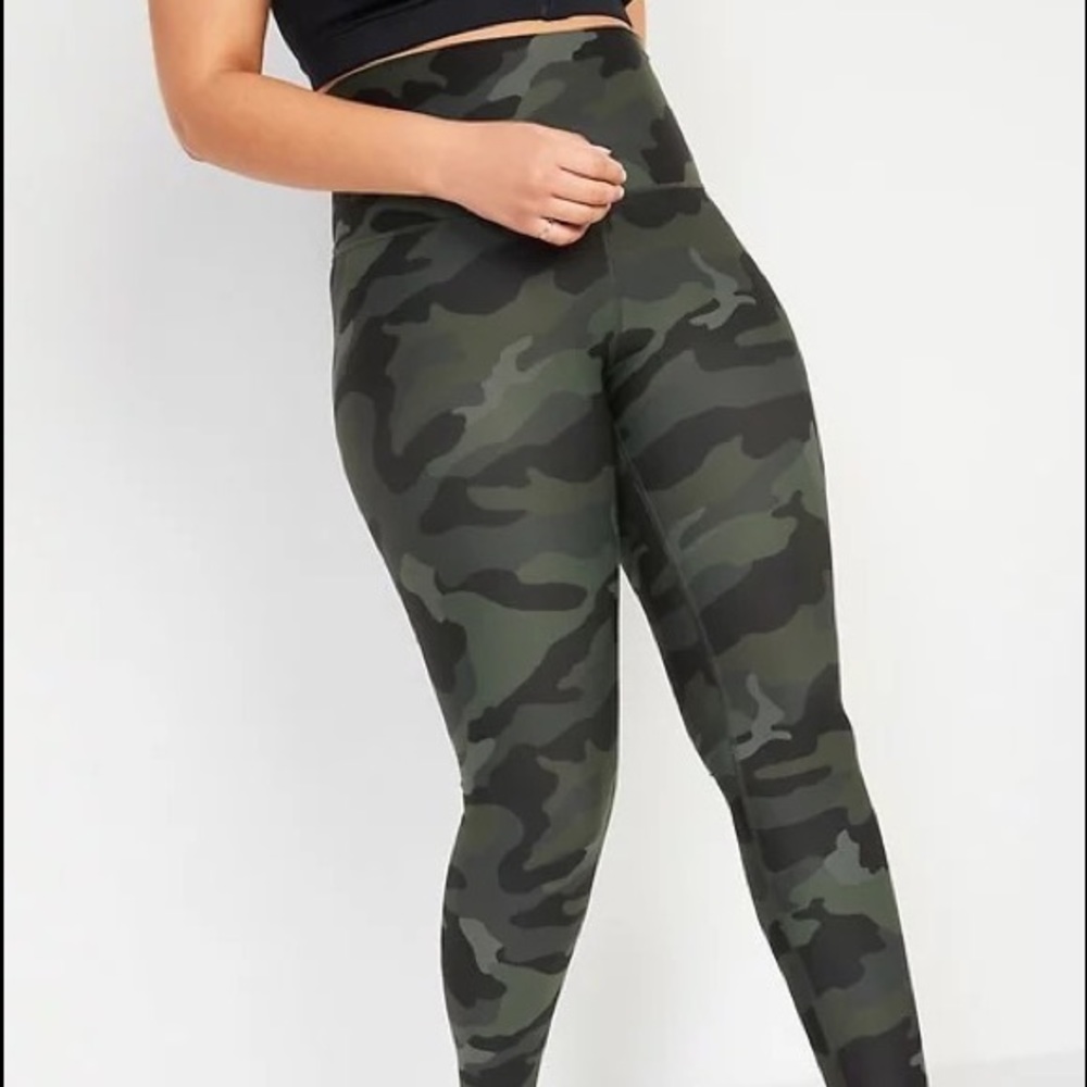 Old Navy Extra High-Waisted Powersoft Hidden Pock… - image 2